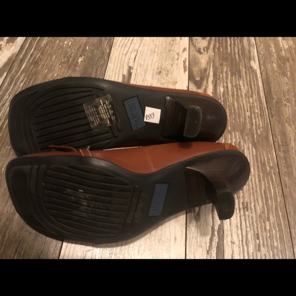 Kenneth Cole Reaction 7.5 - Picture 3 of 5